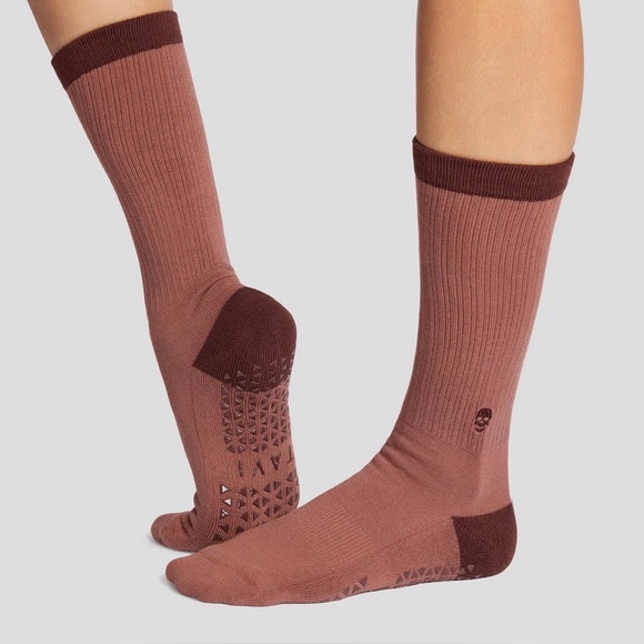 NWT TAVI Kai Grip Socks w/ skull. - Picture 2 of 5